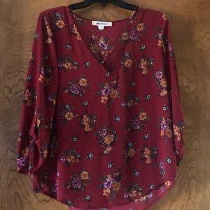 3/4 sleeve floral blouse